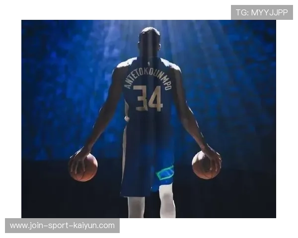 字母哥突破上篮造成犯规，雄鹿末节抢分